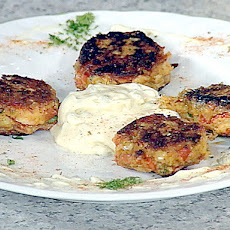 Crawfish Cakes with Chipotle Tartar Sauce