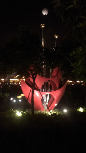 江滨公园花雕塑