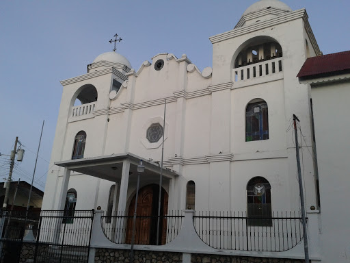 Iglesia Catolica Flores