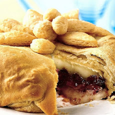 Baked Brie/Cranberry Bun Appetizers