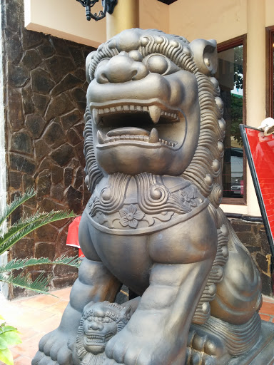Cat Tuong Lion Statue 