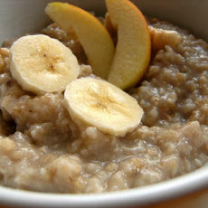 Breakfast Oatmeal With Banana and Appel
