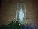 Estatua de la Virgen Maria 