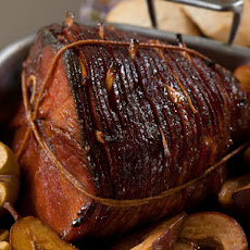 Sugarcane Baked Ham with Spiced Apples and Pears
