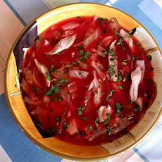 Ukrainian Borscht and Garlicky “Pampushki”