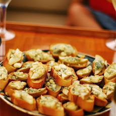 Pear & Gorgonzola Crostini