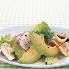Tuna, Avocado, and Romaine Salad