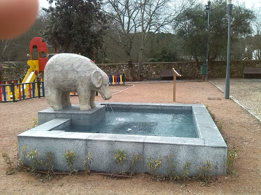 Réplica De La Fuente Del Elefante