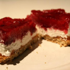 Strawberry-Topped Cheesecake Extraordinaire!