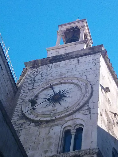 Romanesque 24 Hour Clock