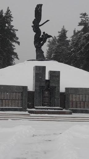 Памятник Погибшим Солдатам