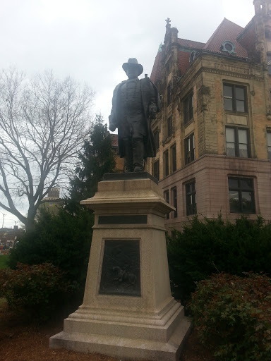 Grant Statue 