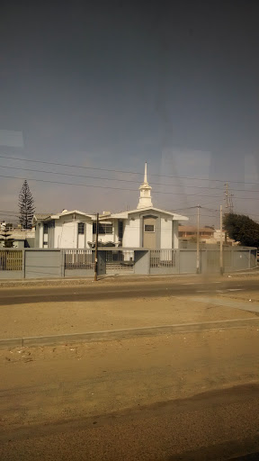 Obelisco Blanco De Iglesia