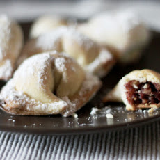 Celli Ripieni (Grape jam dumplings)