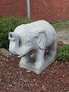 Steinerner Elefant