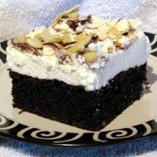 Dreamy Chocolate Cake With Frosting