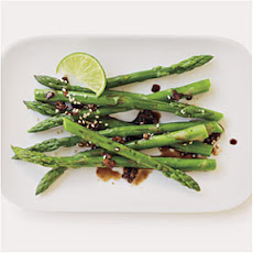 Sesame-Ginger Glazed Asparagus