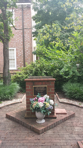 Williamsburg Baptist Memorial Garden 