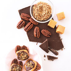 Chocolate-Caramel Pecan Clusters