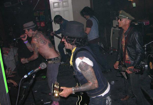 http://lh6.ggpht.com/Zombs1/SPY15XRqJJI/AAAAAAAACgA/_YJPK_ZhGRI/%23%23Duane%20Peters%20Gunfight%20-%20Band.jpg