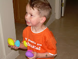 Jay finding so much eggs of candy he can't carry them all.