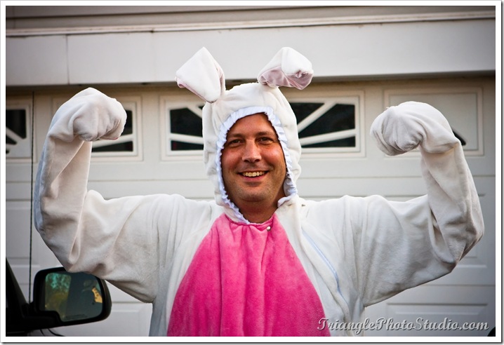 Jeff Cottontail flexing his muscles- by Steve Jackle  -Trianglephotostudio.com