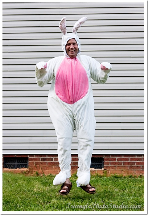 Jeff Cottontail hopping down the bunny trail -by Steve Jackle  -Trianglephotostudio.com