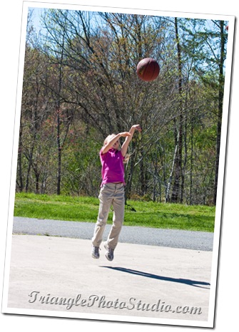 2009_April_12_EasterBBall_039-117