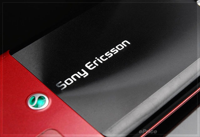 [sonyericssont700-vs-samsungu800soul-05[2].jpg]