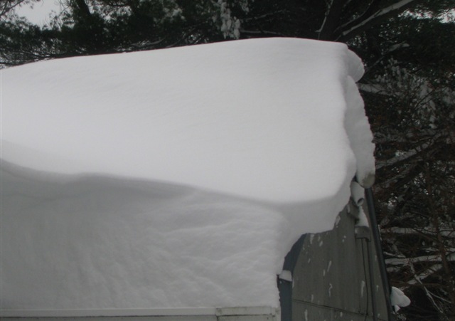 [Snowy Roof[3].jpg]
