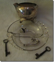 YS - 0925 Bric a brac