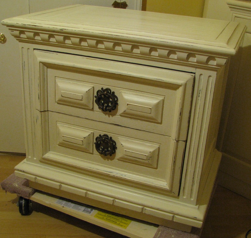 [Side table[76].jpg]