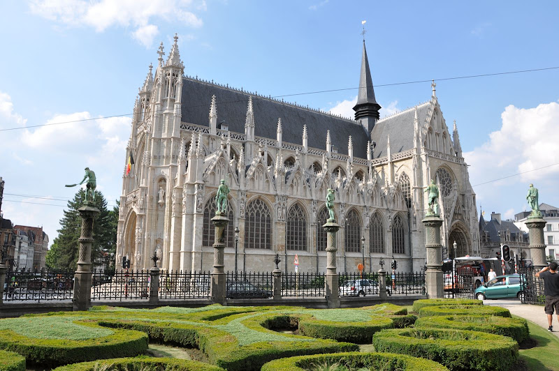Церковь в готическом стиле в Брюсселе