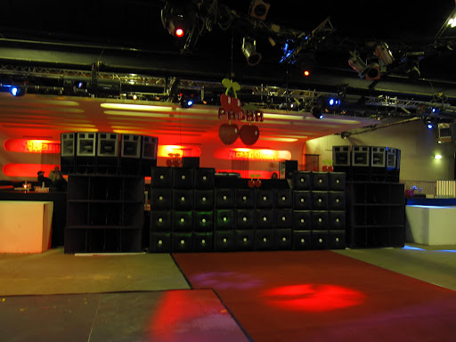 [img width=1024 height=768]http://lh6.ggpht.com/_-BcE99jZTKY/S-a4wywoonI/AAAAAAAAAaQ/dce7iirQ6DI/power1.jpg[/img]