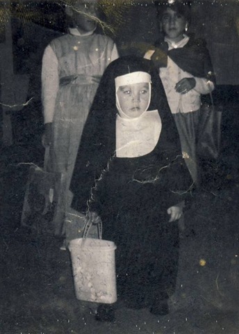 [Nun costume[4].jpg]