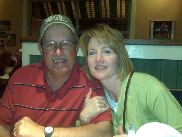 [Howards030609atChilis4.jpg]