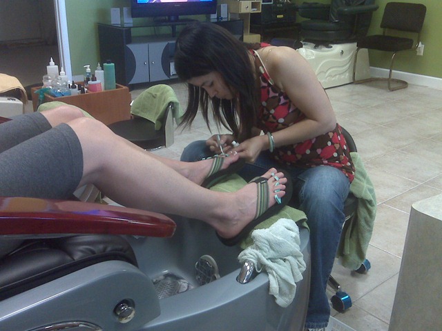 [061810 Pedis with JoJo[3].jpg]