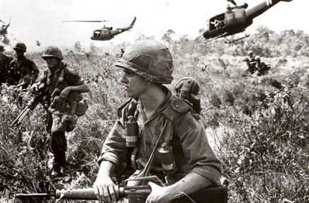 [vietnam-war-soldier[3].jpg]