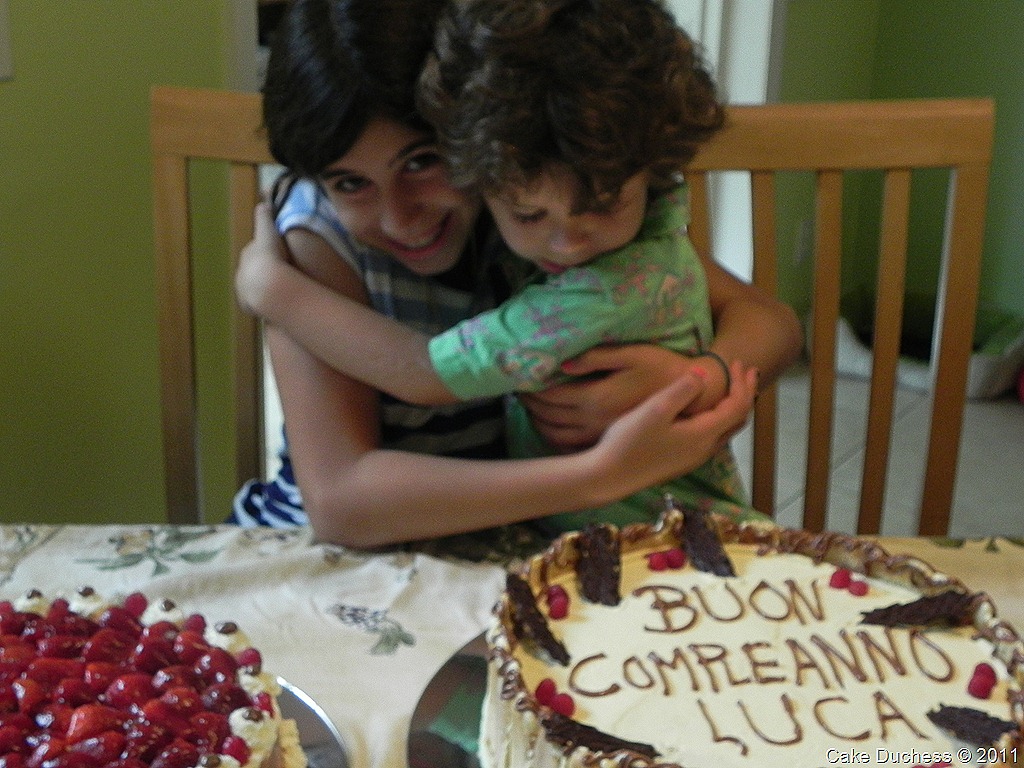[DSCN7152[8].jpg&description=White Chocolate Mousse Cake and Blessings')]