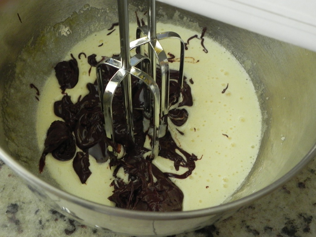 [DSCN8007[4].jpg&description=Chocolate Caramel-Swirled Peanut Giants and a Small Batch Baking Giveaway!')]
