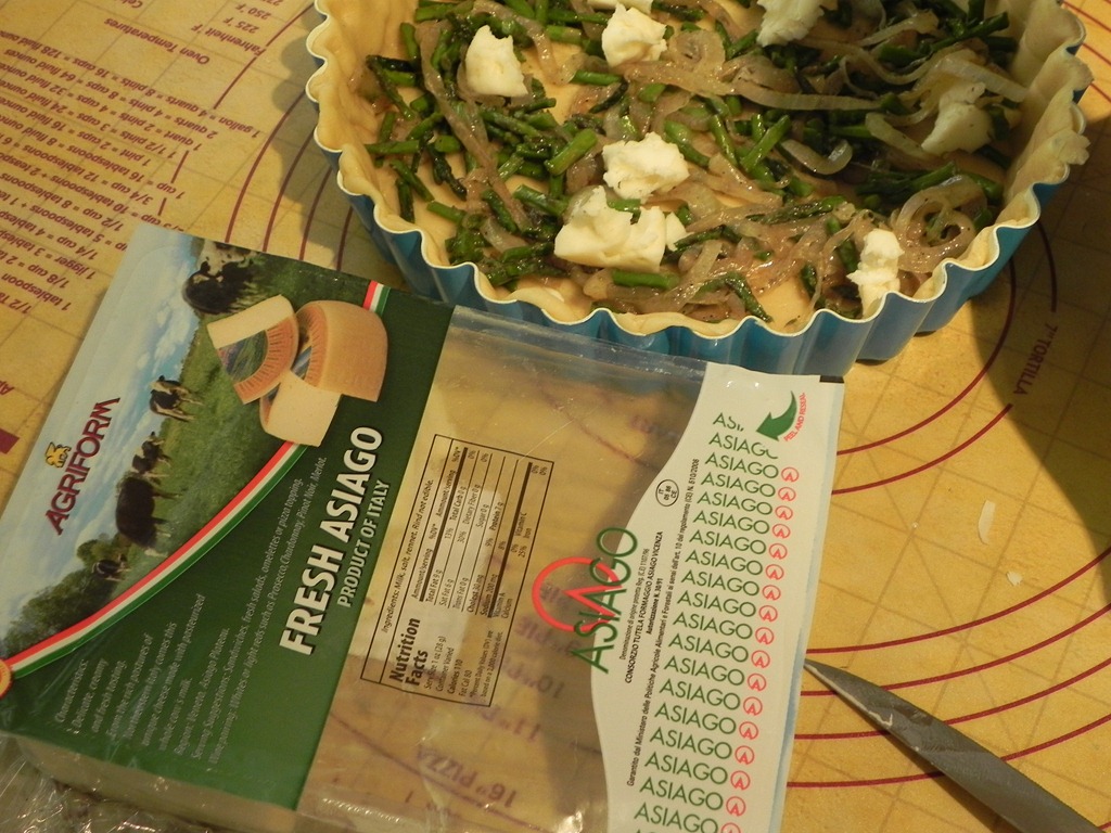 [DSCN8130[4].jpg&description=Bacon, Asparagus, and Asiago Quiche–French Fridays with Dorie')]