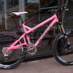 Turner 5 Spot in Pink