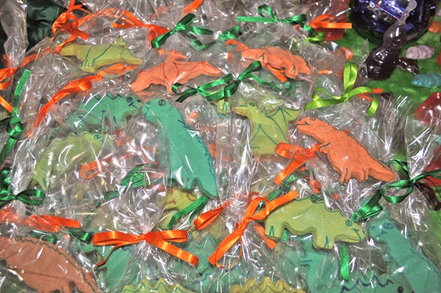 [Biscoitinhos de dinossauros (foto de Xelito)[4].jpg]