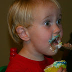 happycake and ice cream