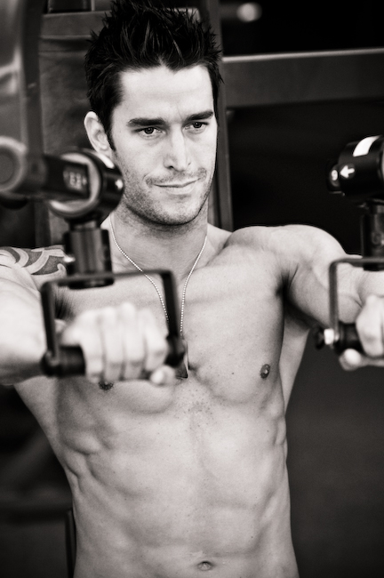 [Fitness-Male-Model-Patrick-Corriveau-11.jpg]