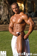 Hot Muscle Hunk, Competitive Heavyweight Bodybuilder - Felipe Gigante