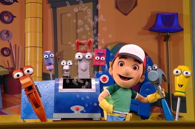 [Mickey_Fete_Magical_Party23[3].jpg]