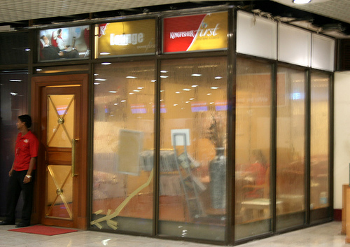 [Image: Kingfisher%20first%20class%20lounge.jpg]