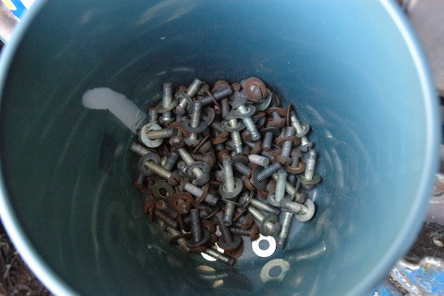 [seat screws[2].jpg]