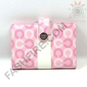 Select Brand Waverly CC Medium Wallet Pink